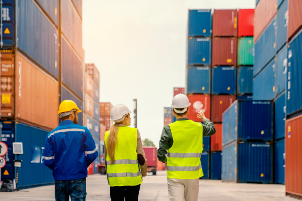 Crescimento Econômico Moderado Pressiona Setor Automotivo e Logístico em 2026